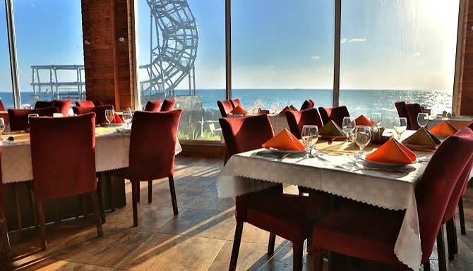 Shandiz Safdari Restaurant in Kish Island