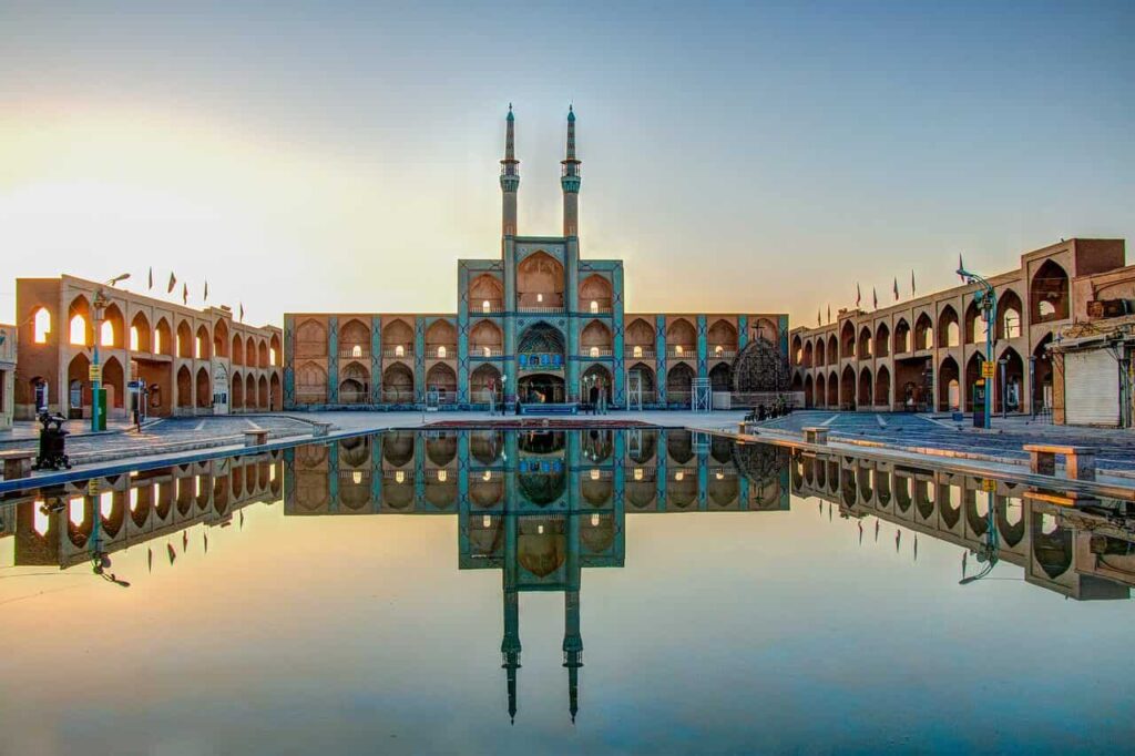 Amir Chakhmaq Mosque, Yazd attraction, Travel to Iran, Iran tour, Iran travel agency,