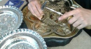 Toreutics ghalm zan isfahan