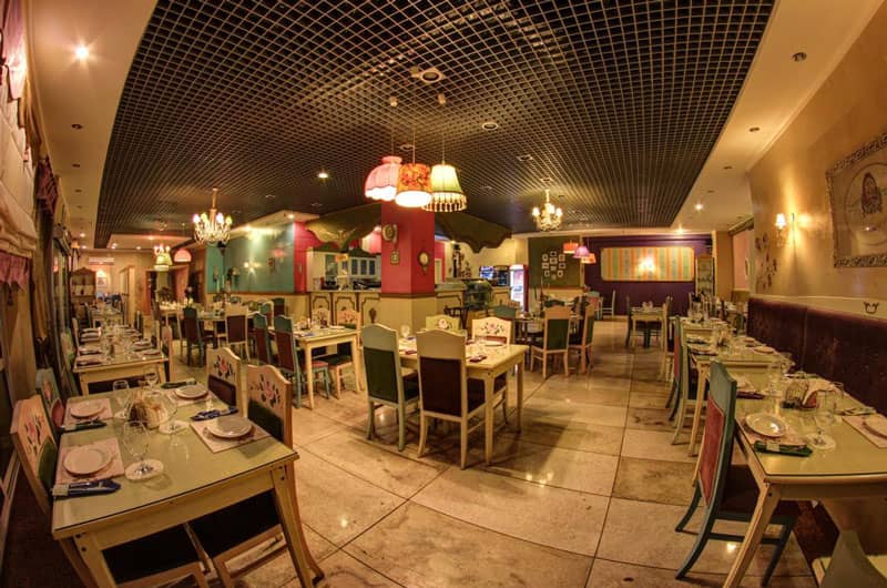royal restaurant kish-min (1)